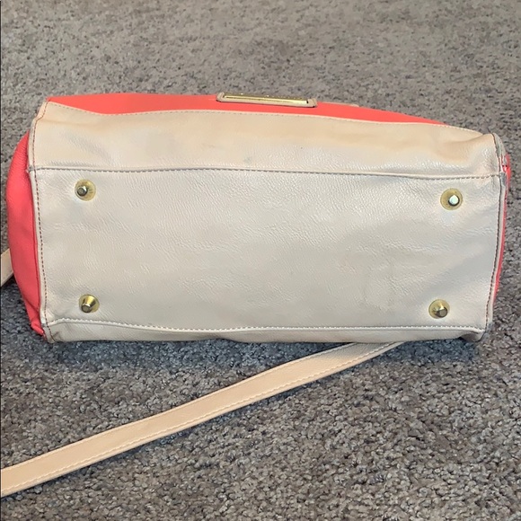 🚫SOLD🚫Betsy Johnson Purse - Picture 4 of 7